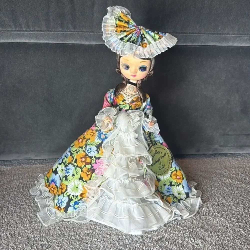 Collectible Vintage Big Eyed Bradley Doll Floral Dress from 1977 *READ